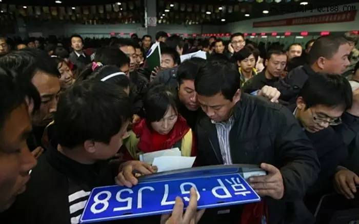 京牌租赁中介公司